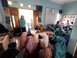 Kunjungi Beltim, Dya Sugito Ajak Warga Rutin Ke Posyandu