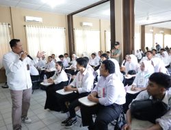 Jadilah Orang Baik Sebelum Menjadi Orang Penting, Pj Wako Pangkalpinang Budi Utama Berikan Motivasi di PKKMB Universitas Pertiba