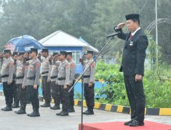 Meski Hujan, Pelarungan Bunga Tetap Khidmad