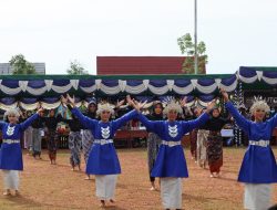 Peringati Hari Jadi ke-18, SMKN 1 Manggar Gelar Bazar Kreatifitas dan Job Fair