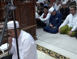 Masjid Agung Laksanakan Sholat Taraweh Berjamaah Perdana di Bulan Ramadhan 1446 H