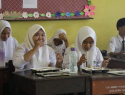 Program Makan Bergizi Gratis Mulai Dilakukan di Belitung