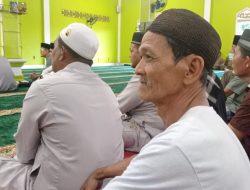 Girang Desanya Dikunjungi Pemda, Kakek Idham : Nakne Lah Nek E