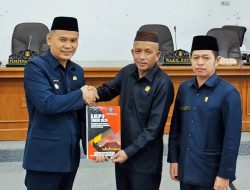 Rapat Paripurna DPRD Bangka Penyampaian LKPJ Pemkab Bangka TA 2024, di Gedung DPRD, Kamis (27/03/2025).