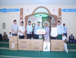 Pj Bupati Berbuka Puasa Bersama Masyarakat Desa Pugul