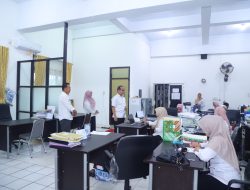 Usai libur Panjang, Plh Sekda Tony Marza Lakukan Pemantauan dan Pemeriksa Kehadiran Pegawai