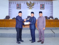Rapat Paripurna DPRD, PJ Bupati Bangka Sampaikan Raperda Laporan Pertanggung Jawaban APBD 2024