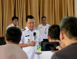 Temui Pedagang di Gedung Nasional, Wabup Belitung Tegaskan Harus Ikuti Aturan