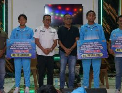 Atlet dan Pelatih Peraih Medali Di Kejurda Pelajar XII Terima Bonus Dari Pemkab Belitung
