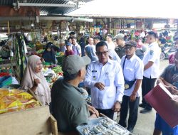 Temukan Indikasi Jual Beli Lapak, Wabup Belitung Akan Tata Ulang Pengelolaan Pasar Berehun