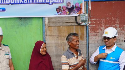PLN Sambungkan Listrik Gratis bagi Keluarga Prasejahtera di Padang – DemokrasiBabel.com