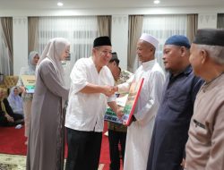 25 Tahun Bangka Belitung, Gubernur Hidayat Arsani Teguhkan Kepemimpinan Penuh Syukur dan Kebersamaan dengan Menyalurkan Bantuan Sosial, Keagamaan, Beasiswa Pendidikan dan Kesehatan