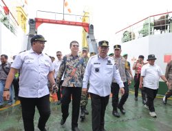 Gubernur Hidayat Arsani Pastikan Kesiapan Libur Nataru di Pelabuhan Tanjung Kalian, Tegaskan Layanan Transportasi Aman, Lancar dan Kondusif